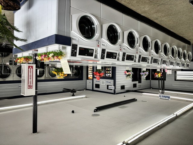 Speed Queen washers at Sum Beach Laundry St Petersburg